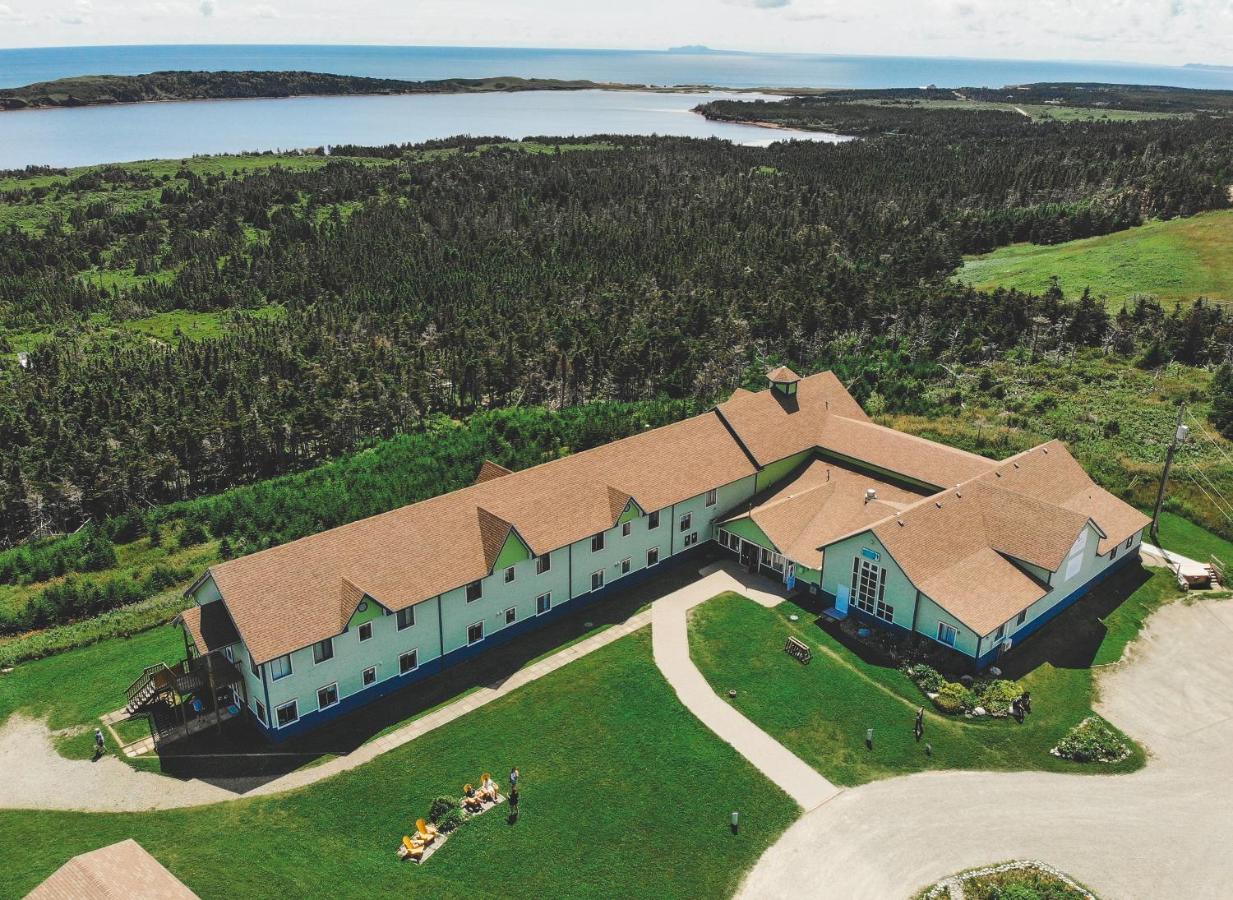 Auberge La Salicorne Et Escapades - Adventure Resort Grande-Entree Exterior photo